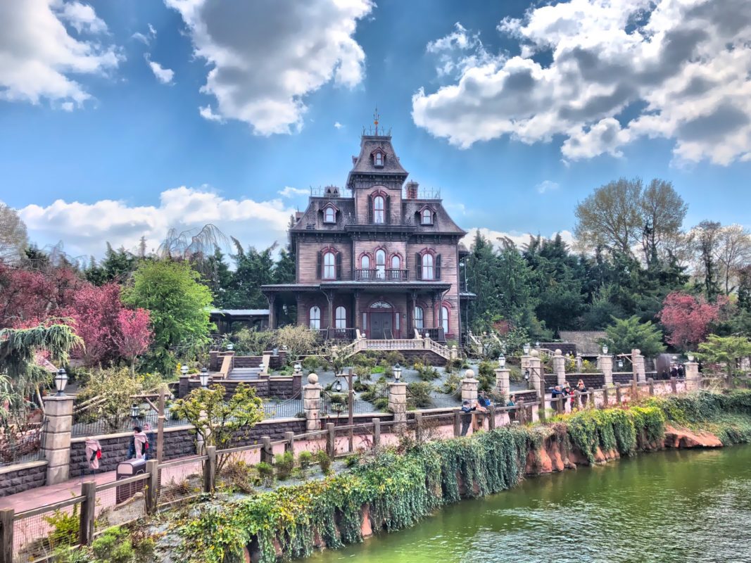 Will Phantom Manor Disney Paris Be Open For Christmas 2023 VIDEO Phantom Manor at Disneyland Paris Restores Original Ballroom