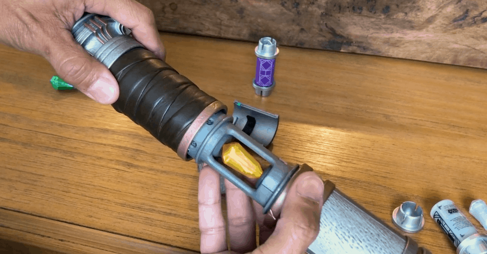 PHOTOS, VIDEO First Impressions of CustomBuilt Lightsabers from Savi