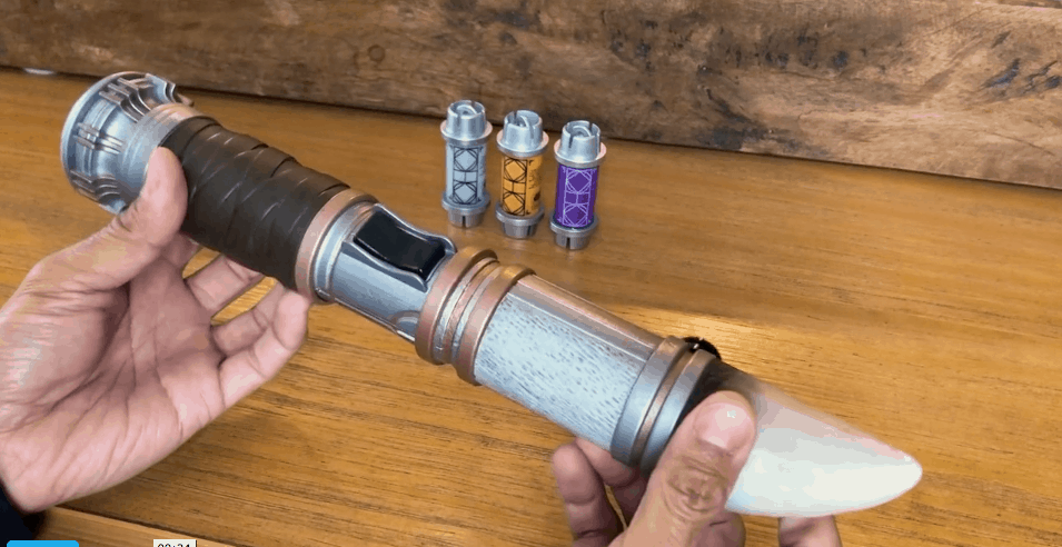 PHOTOS, VIDEO First Impressions of CustomBuilt Lightsabers from Savi