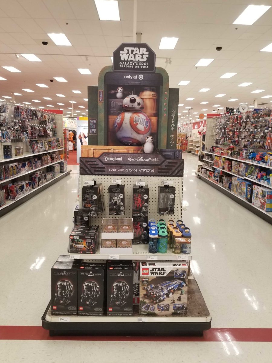 PHOTOS, VIDEO Every Piece of Star Wars Galaxy's Edge Trading Post