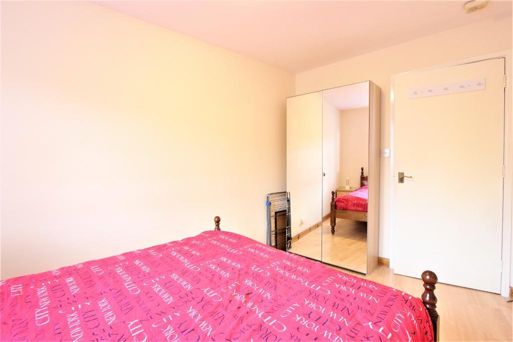 Brunswick Quay, London, SE16 7PZ DPR