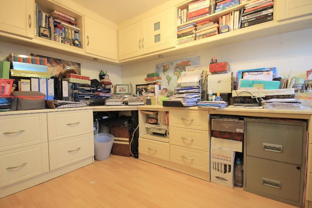 Coningsby Gardens, Chingford Mount, E4 9BD DPR