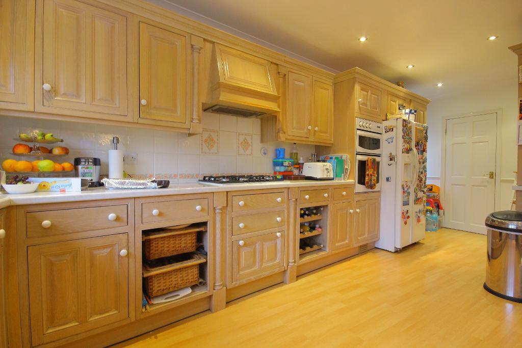 Coningsby Gardens, Chingford Mount, E4 9BD DPR