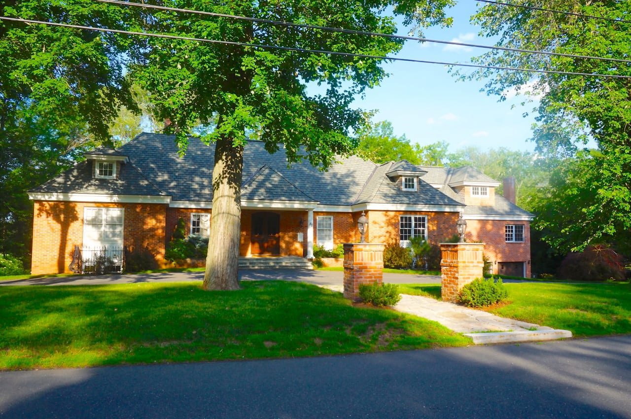 FiveBedroom Contemporary on Ledyard Sells for 949,900 WeHa West