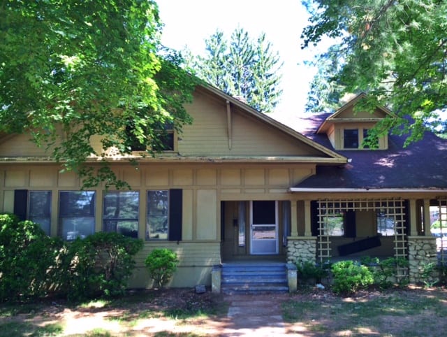 West Hartford Historic District Commission Hopes to Save 1918 Bungalow