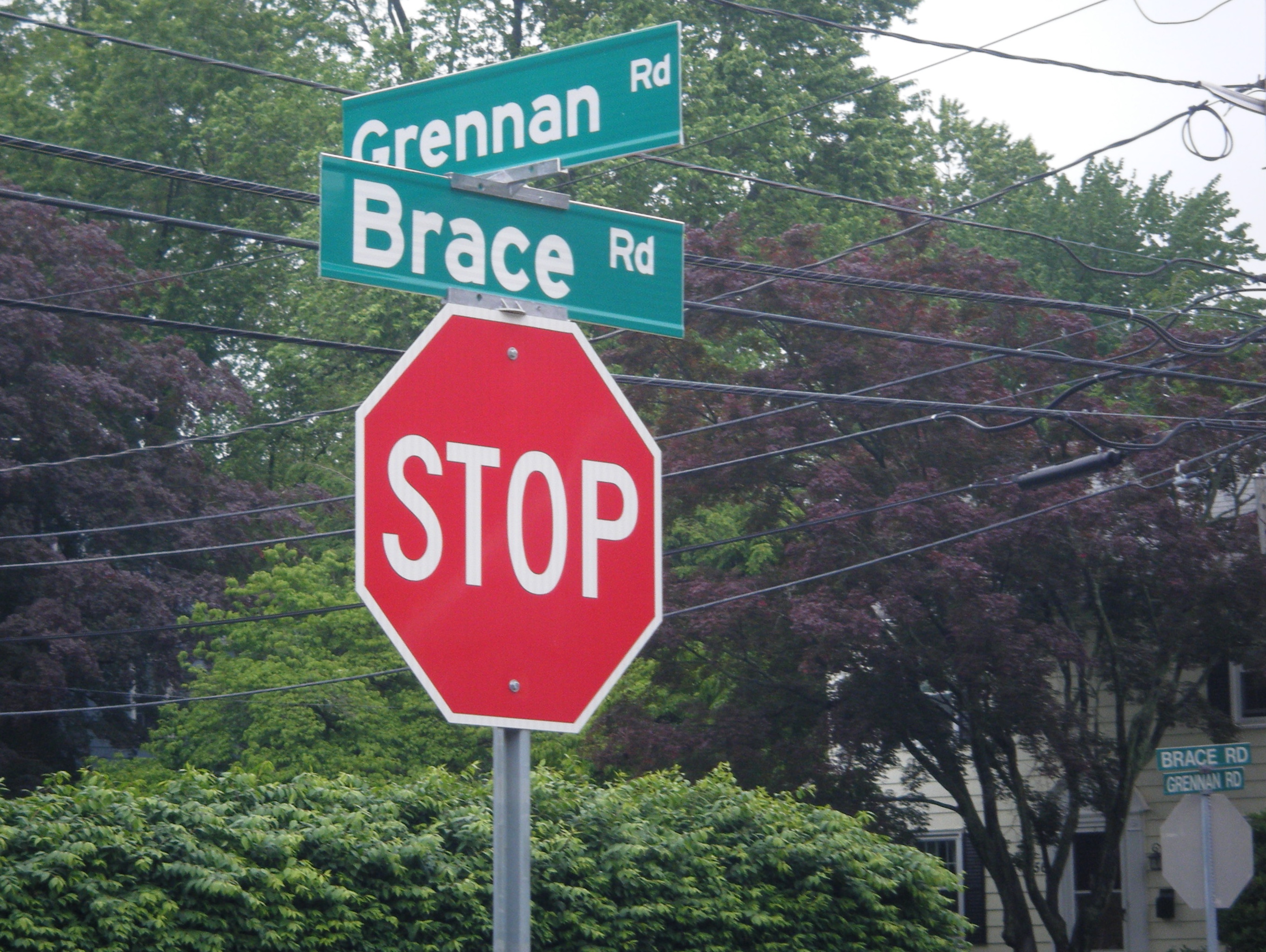 West Hartford Street Signs Undergo Update in Lettering Style WeHa
