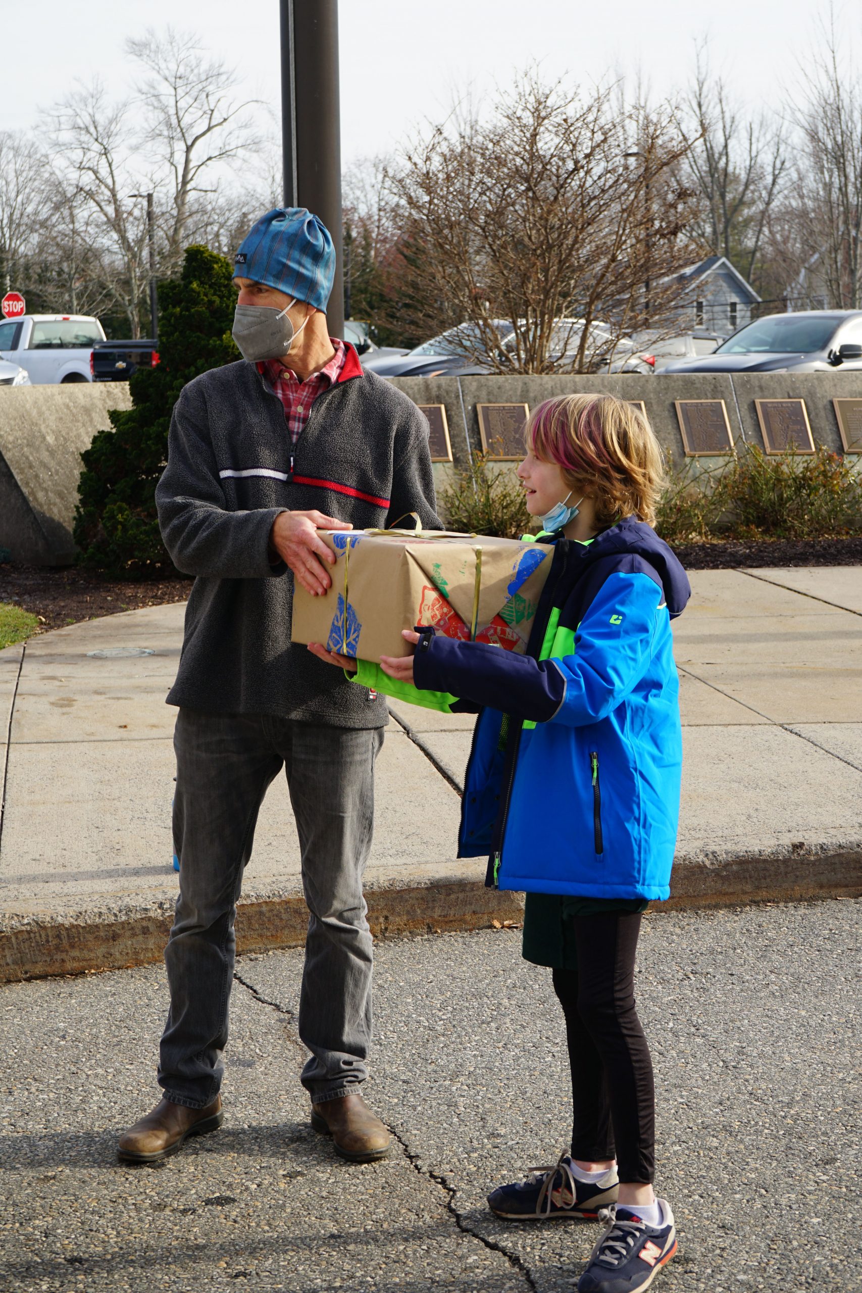 Montessori Students 'Adopt' Two West Hartford Families for the Holidays