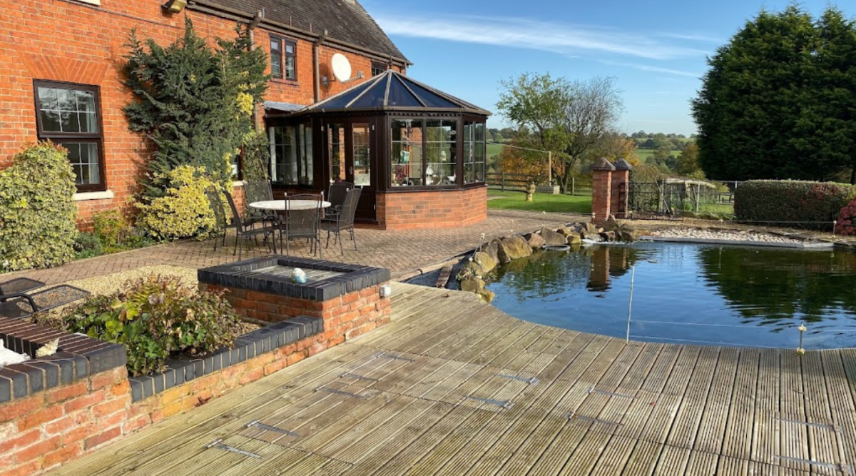 Alcott Farm, Alvechurch, Worcestershire We Accept Pets