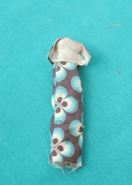 KeyChainHeadPhonePouchStep9 WeAllSew