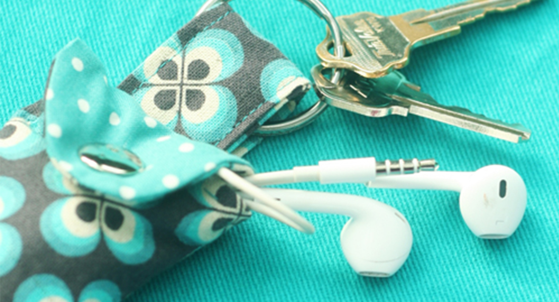How to Make a Keychain Ear Bud Pouch WeAllSew