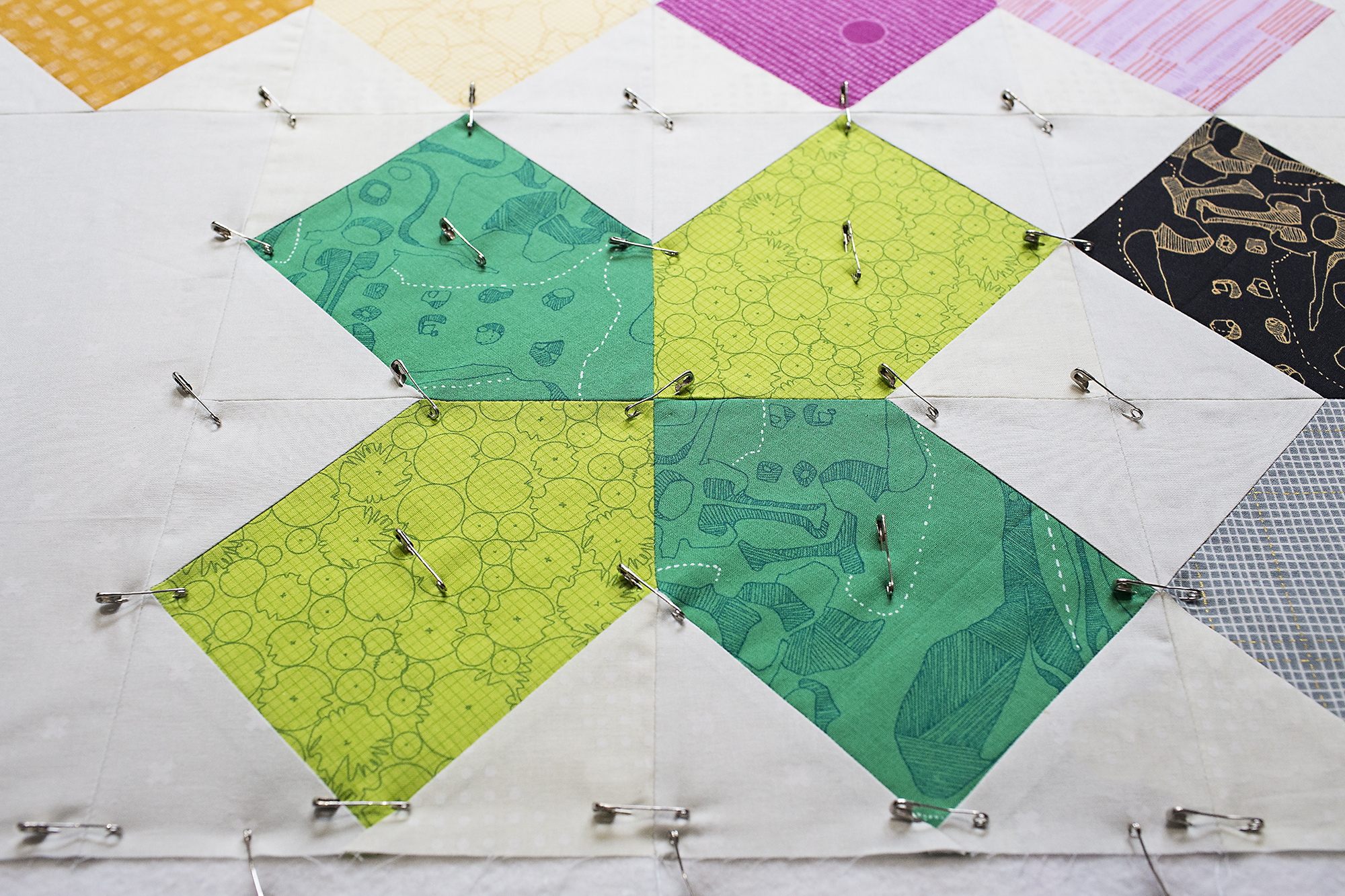How to Pin Baste a Quilt WeAllSew
