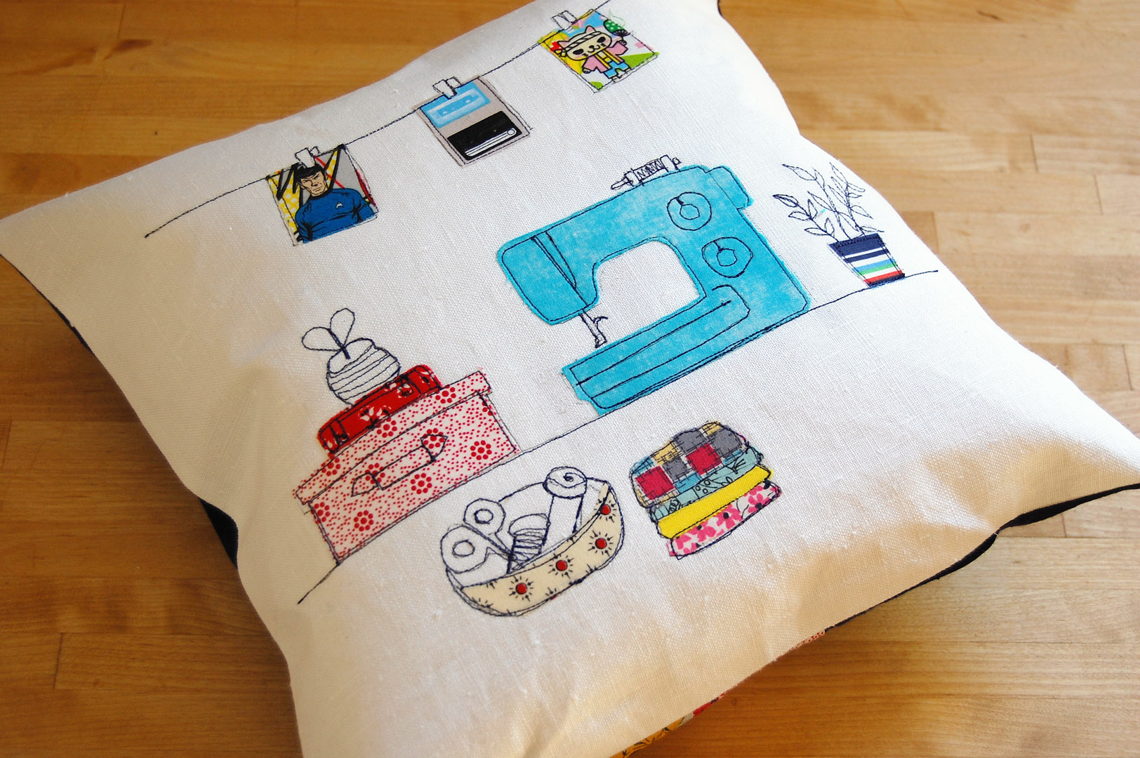 Invisible Zipper Pillow Cover Tutorial WeAllSew