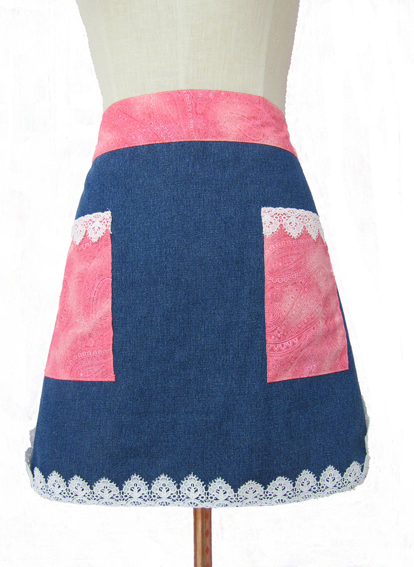 aprontutorialfinishedapronslider WeAllSew