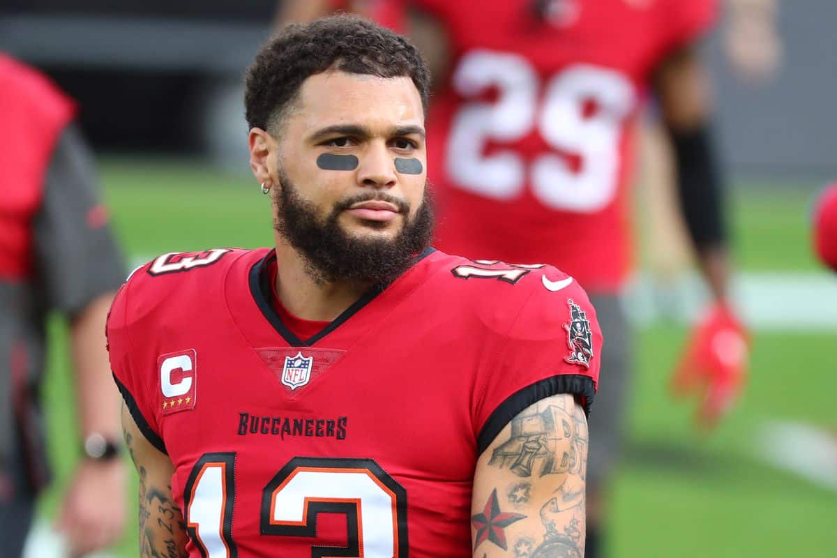 Mike Evans Net Worth & Career [September , 2024 ] Wealthy Peeps
