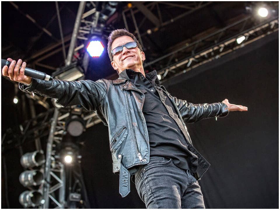 Mike Howe Biography, Age, Height, Wife, Net Worth, Wiki