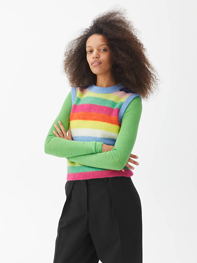 Best Clothing Sales Right Now Mango, H&M, & Other Stories & More