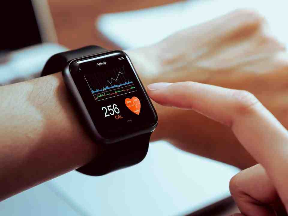 Is there a fitness tracker that doesn't need an app? Wearable Fitness
