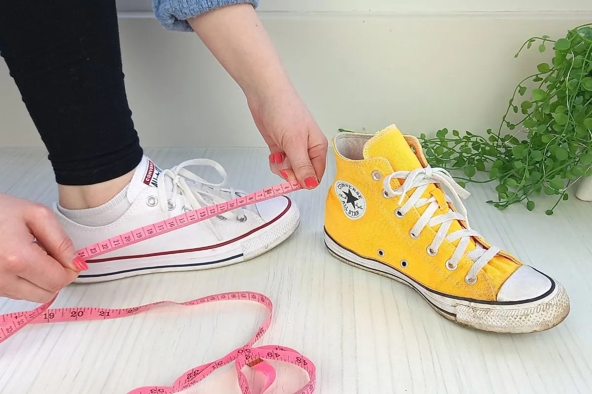 Converse Sizing: Do Converse Run Big or Small? (FAQs/ Chart) - Wearably