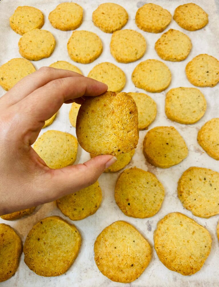 CHEESE AND ZA’ATAR SAVOURY BISCUITS Ta'amim