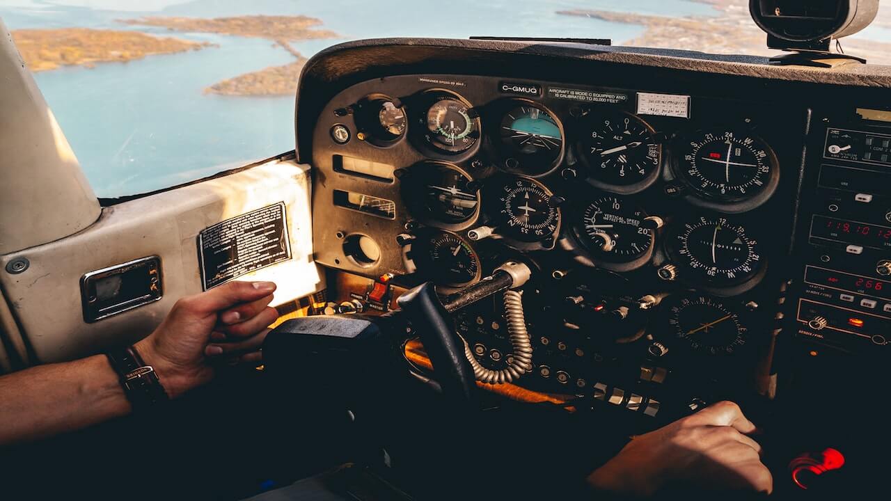 5 Best Smartwatches For Pilots In Aviation Industry 2024 Wearholic