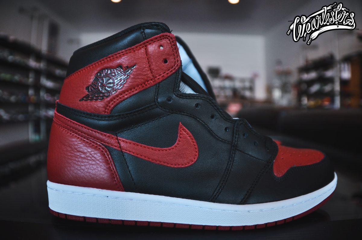 An Up Close Look at the 2016 Air Jordan 1 'Banned' WearTesters
