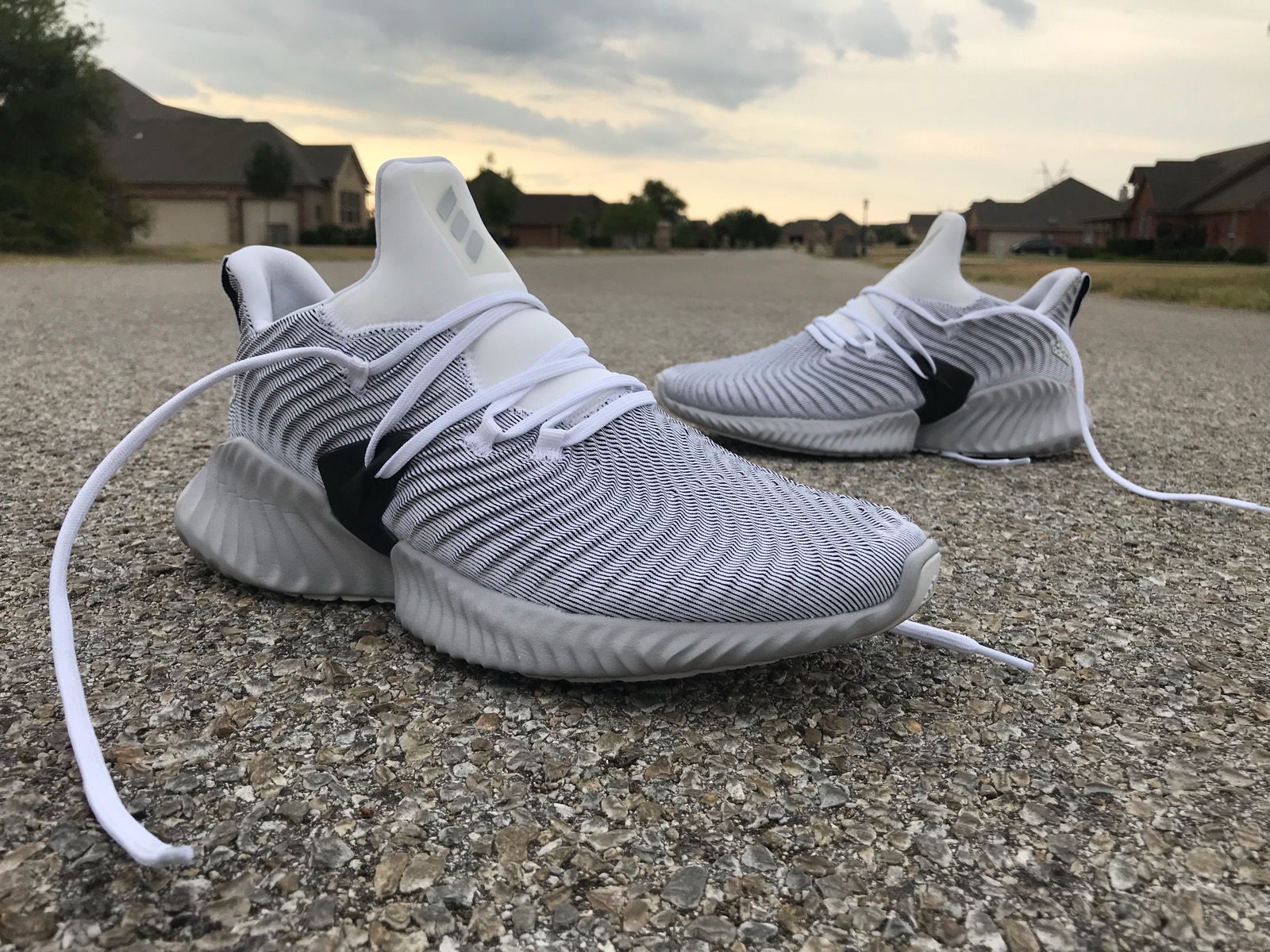 adidas men's alphabounce instinct three stripe life running shoes