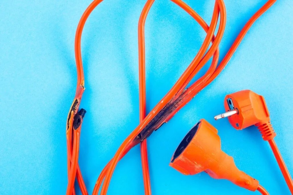 How to Replace Plug on an Extension Cord DIY Solution Weatherproof