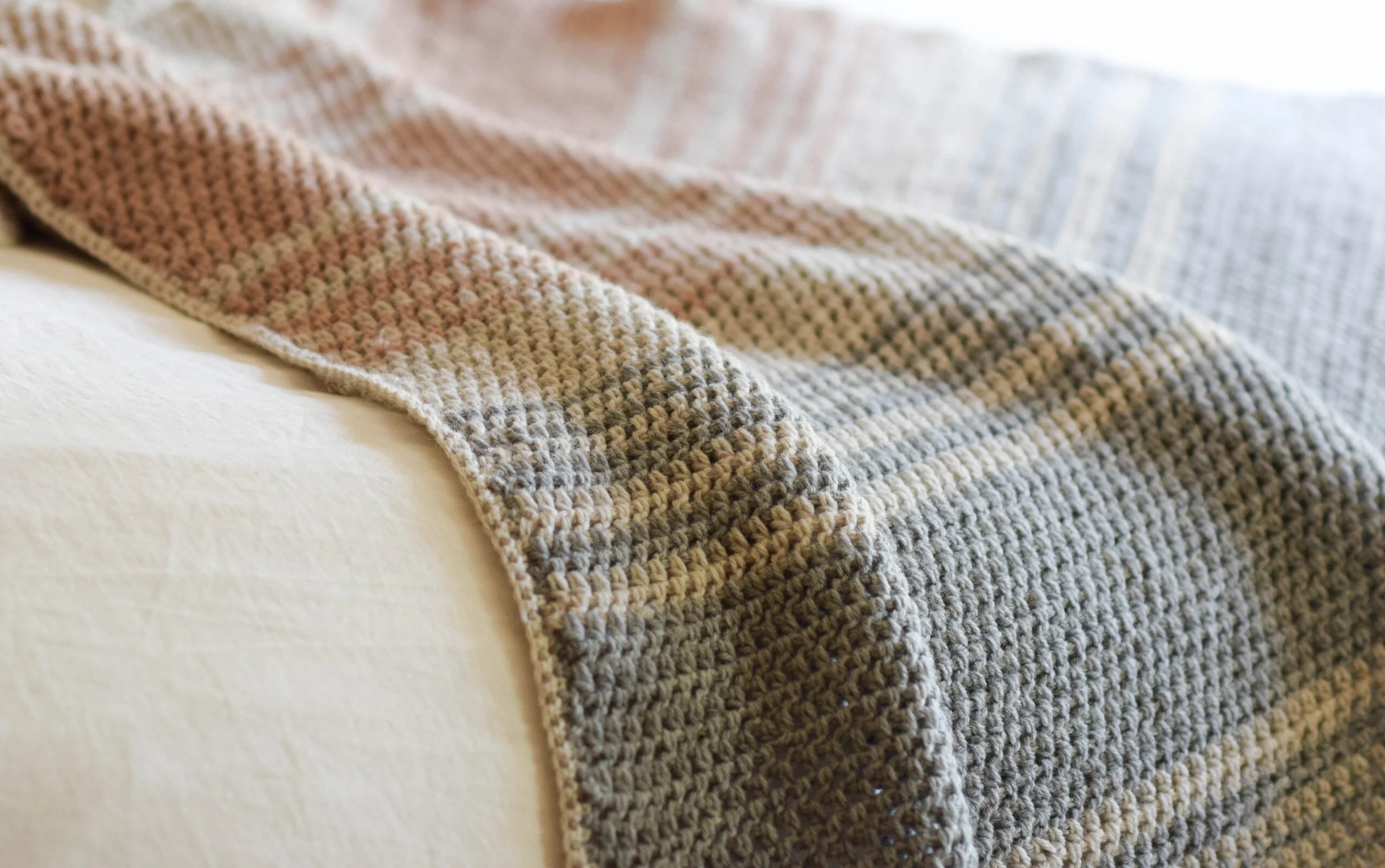 Modern Striped Crochet Blanket Pattern » Weave Crochet