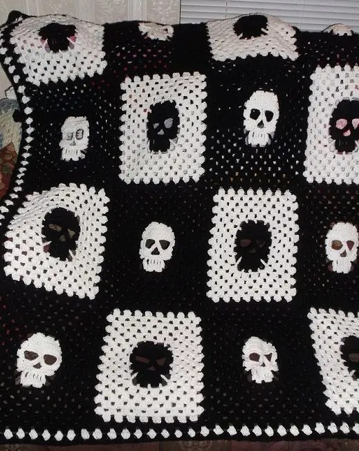 Skull crochet blanket pattern free » Weave Crochet
