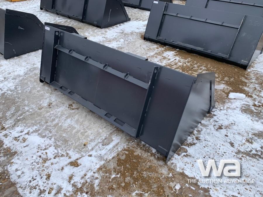 (UNUSED) 6 FT. SKID STEER SNOW BUCKET