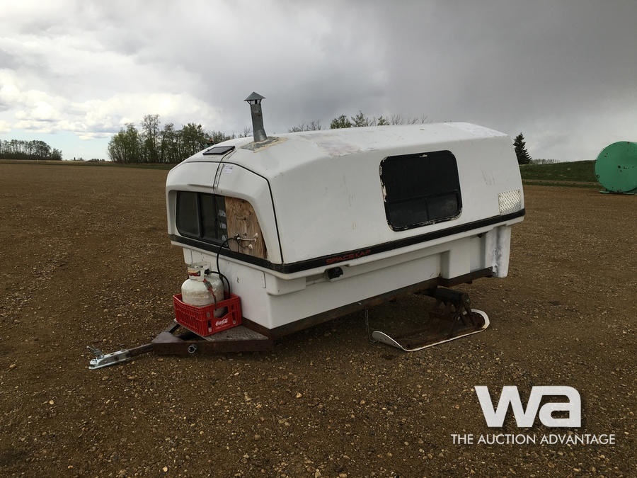 CUSTOM ICE FISHING HUT