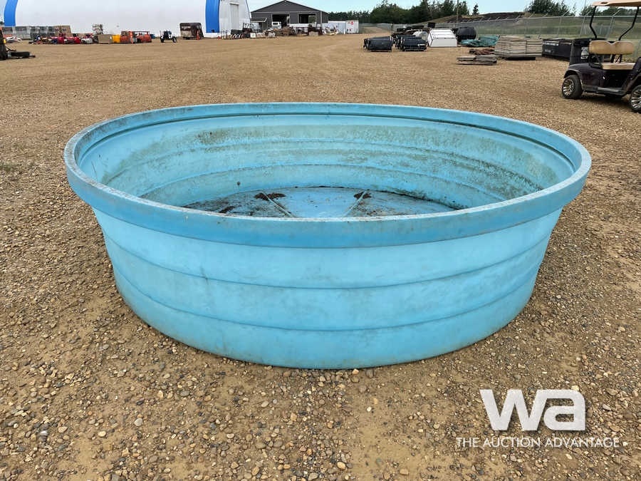 UFA 1,000 GAL. LIVESTOCK WATER TANK