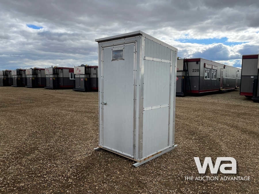 INSULATED STEEL OUTHOUSE ON SKIDS
