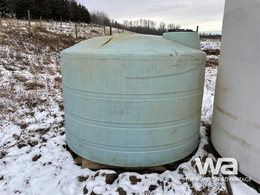 1,200 GAL. BLUE POLY TANK