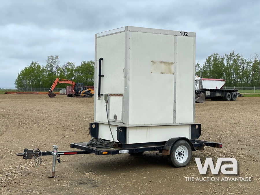 PORTABLE OUTHOUSE