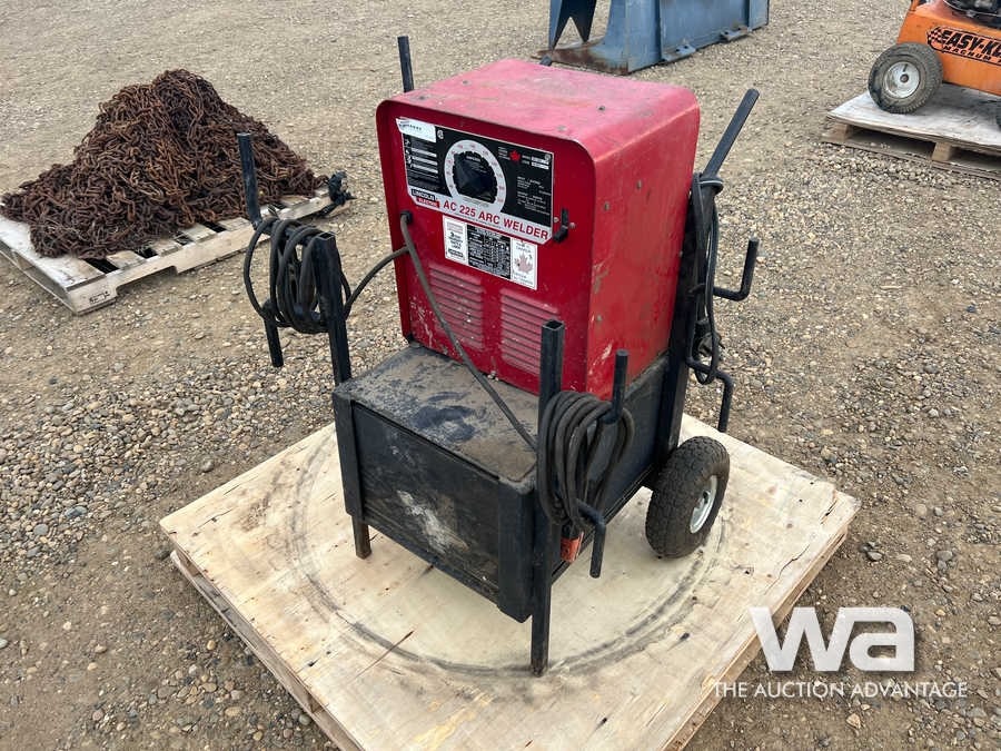 LINCOLN AC 225 ARC WELDER