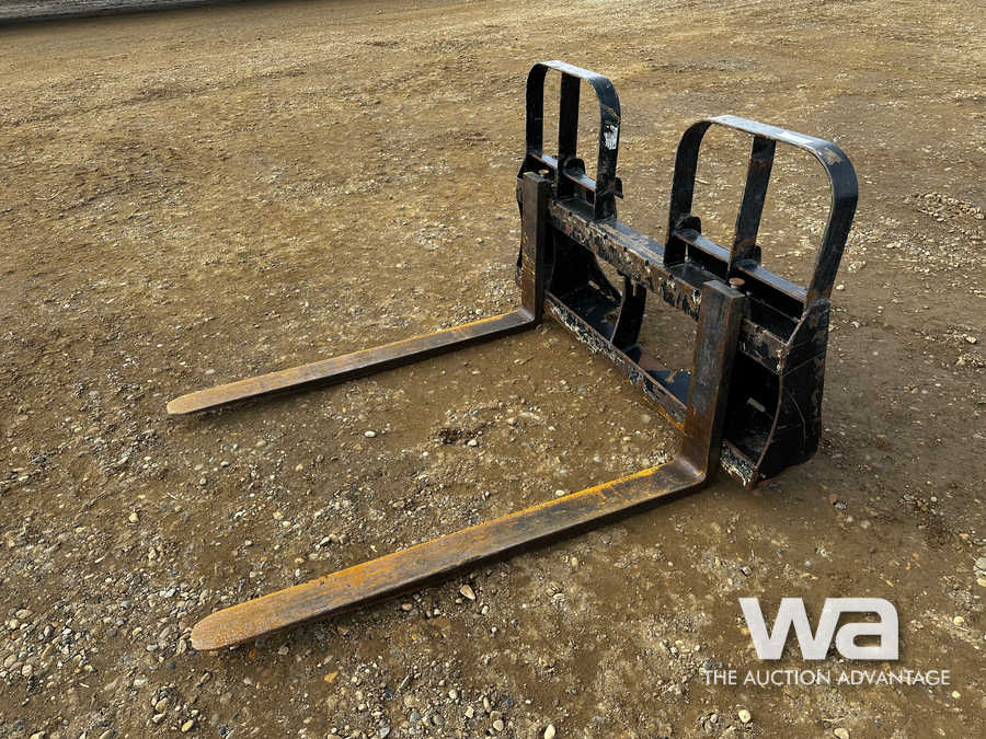 HLA 48 IN. Skid Steer Pallet Forks