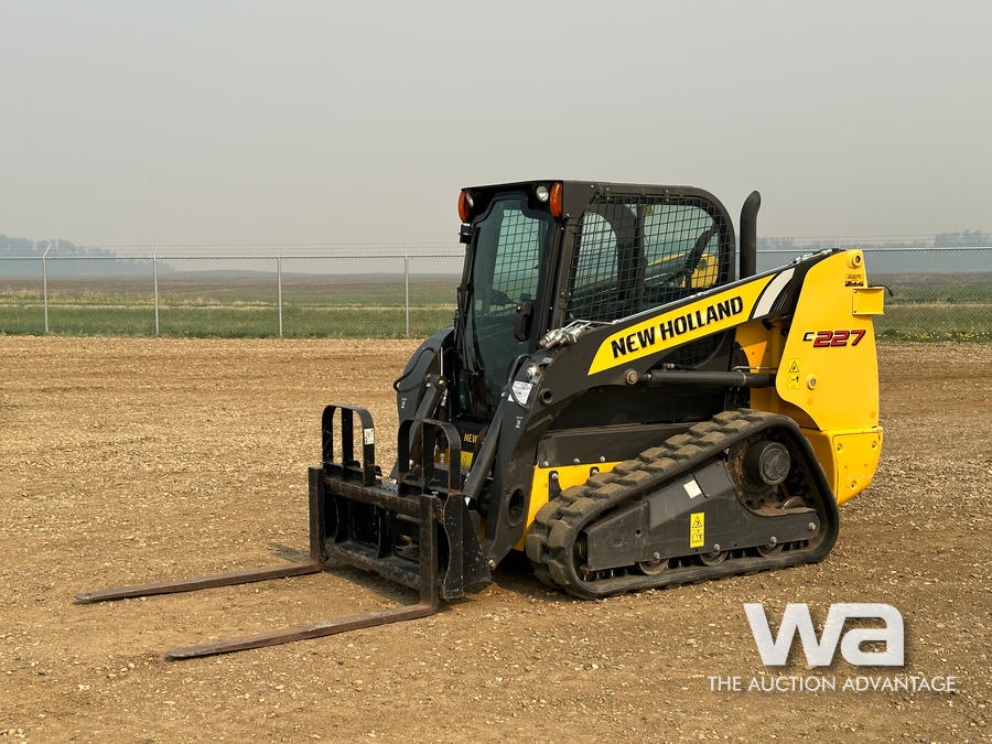 2013 NEW HOLLAND C227 MULTITERRAIN LOADER