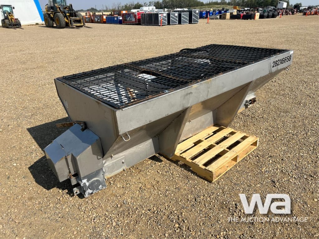 SALT DOGG TRUCK BOX SAND SPREADER