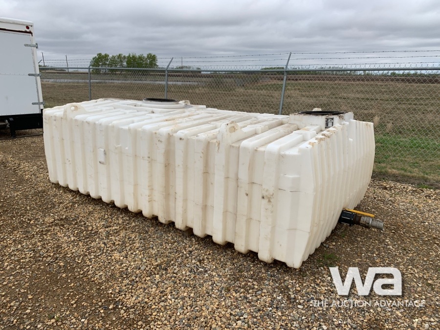 2,000 GAL. POLY WATER TANK