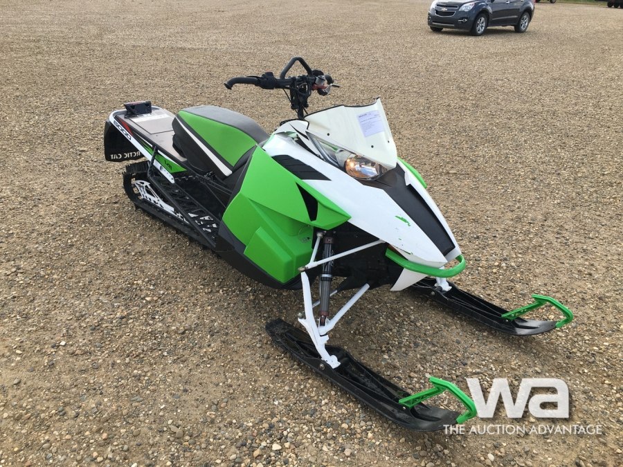2016 ARCTIC CAT M6000 SNOWMOBILE