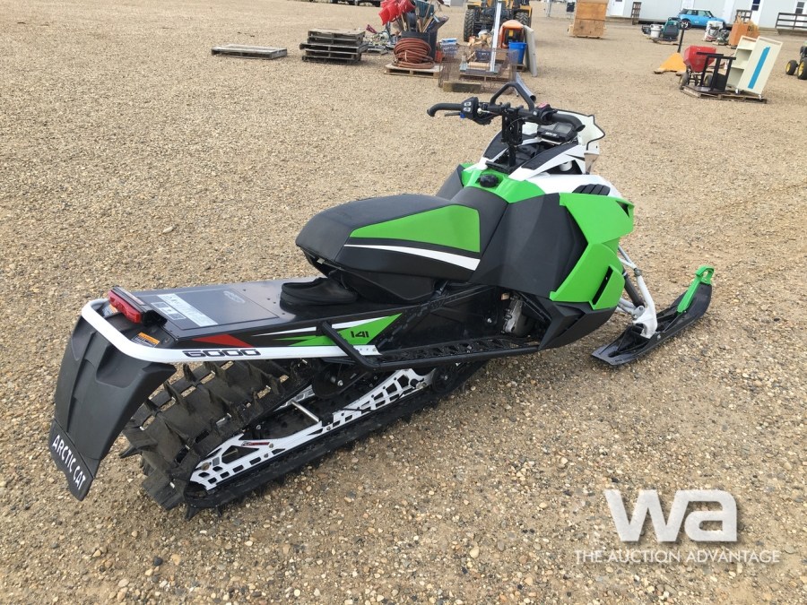 2016 ARCTIC CAT M6000 SNOWMOBILE