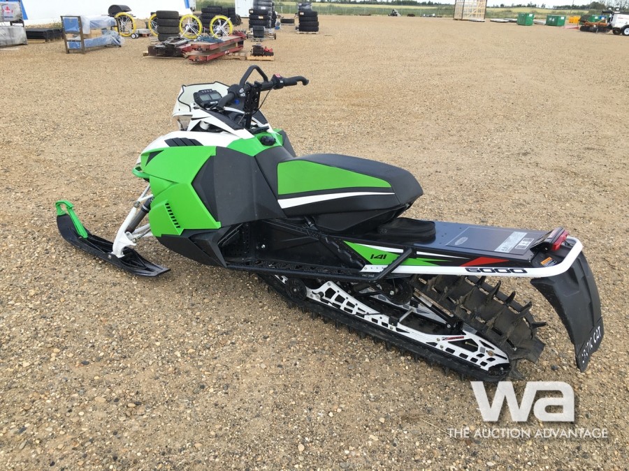2016 ARCTIC CAT M6000 SNOWMOBILE