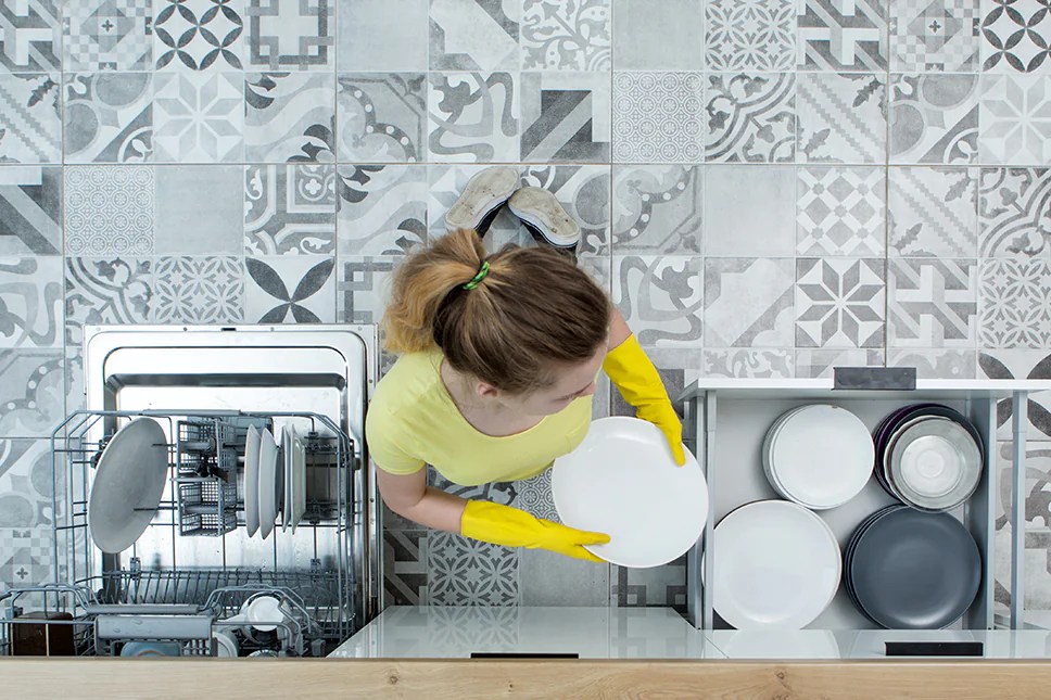 6 things you shouldn’t put in your dishwasher