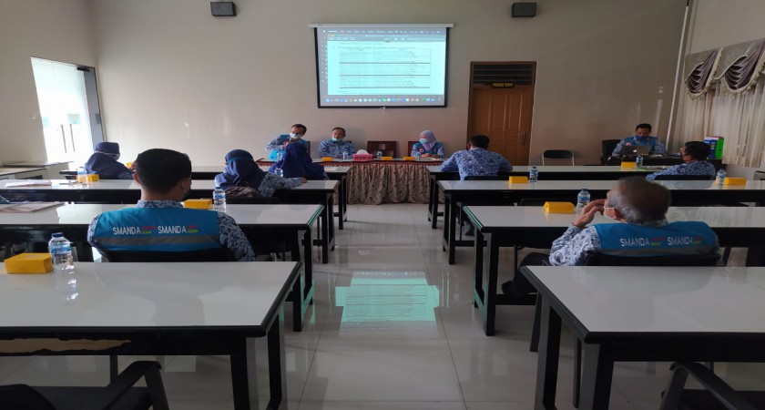 Bnn membuka 74 kursi untuk formasi pawang anjing pelacak pada cpns 2018 untuk lulusan sma. Kunjungan SMPN 22 Malang | SMA Negeri 2 Malang