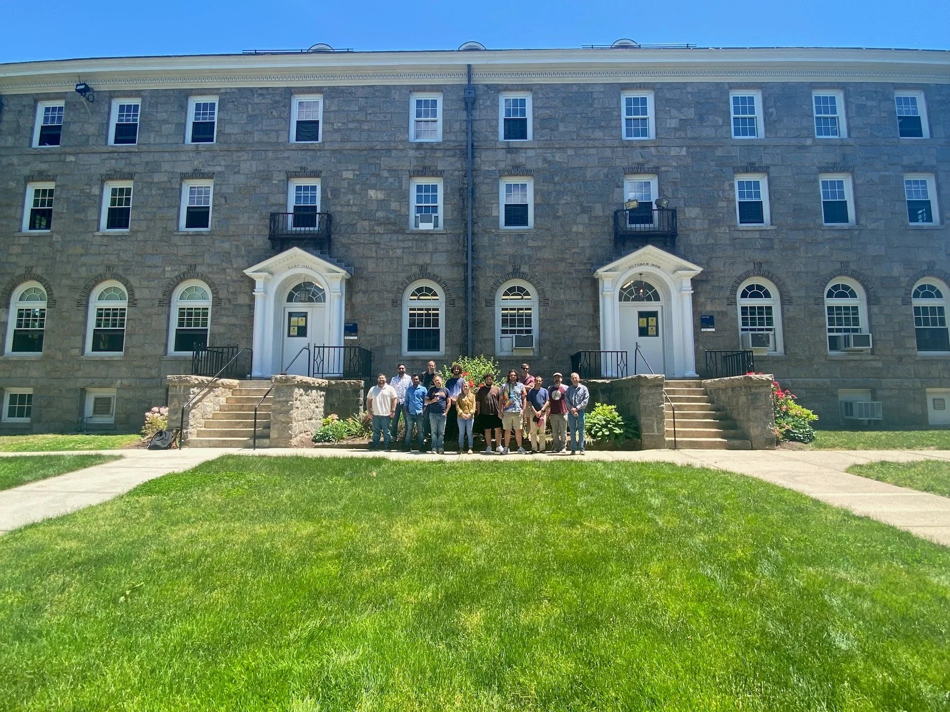 First inperson meeting of U²GRC at URI Gravity Research