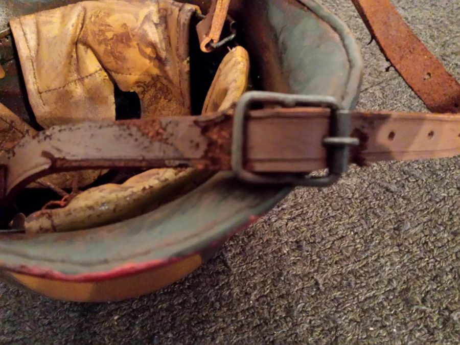 M18 STAHLHELM www.helmfabrik.eu