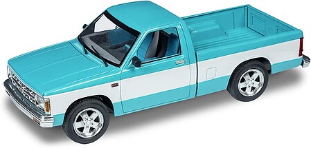 Revell-Monogram 1993 Chevy S10 Custom Pickup Truck