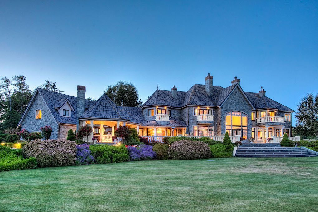 Luxury Listing Washington Mansion With Views Into Canada Inman