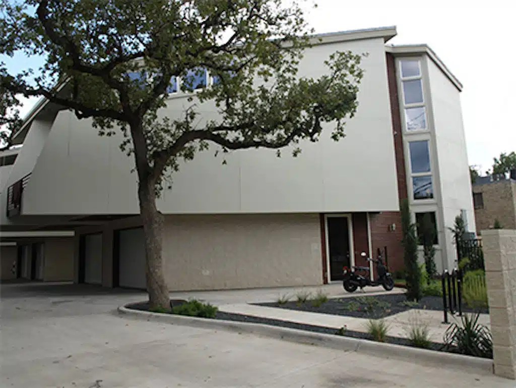 Norwalk Condos ber Studio